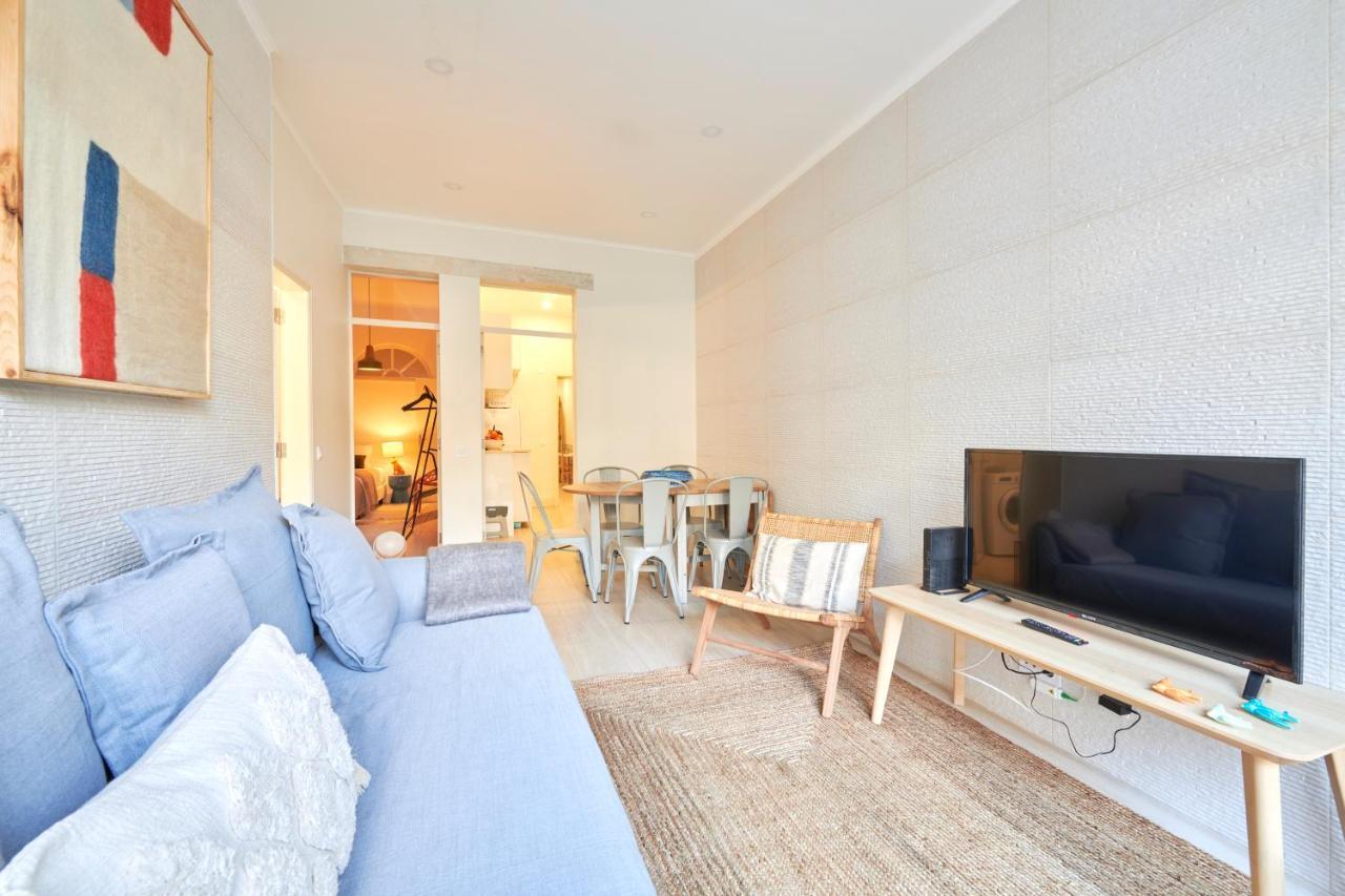 Charming 3Br Apt W/ Patio, By Timecooler リスボン エクステリア 写真