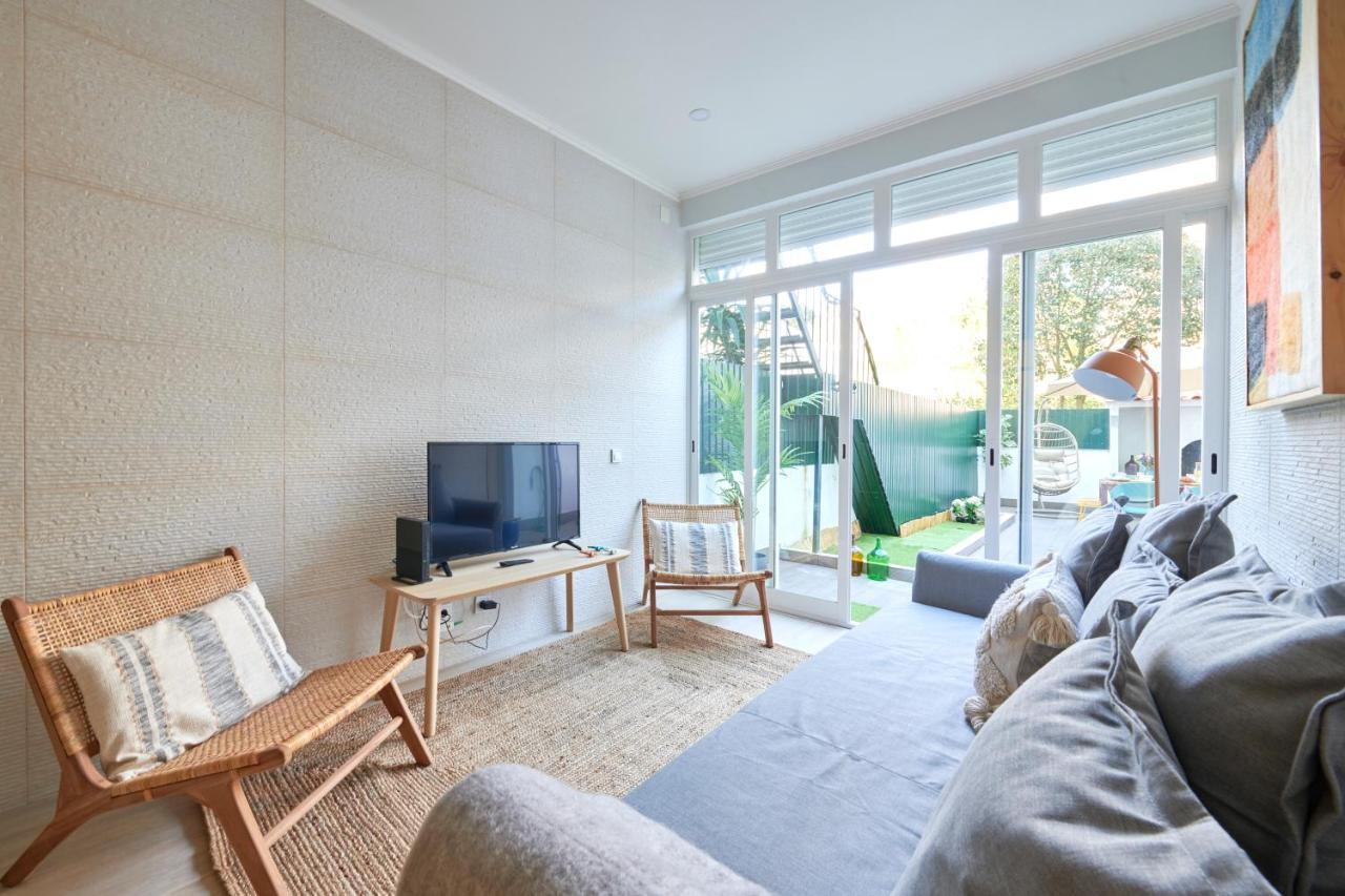 Charming 3Br Apt W/ Patio, By Timecooler リスボン エクステリア 写真