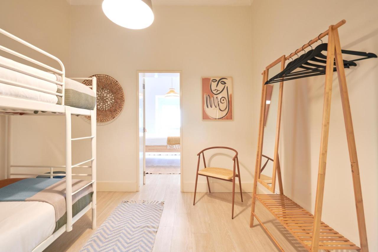 Charming 3Br Apt W/ Patio, By Timecooler リスボン エクステリア 写真